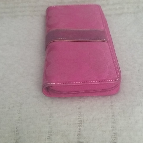 Coach Pink Zipper Wallet - Picture 2 of 4